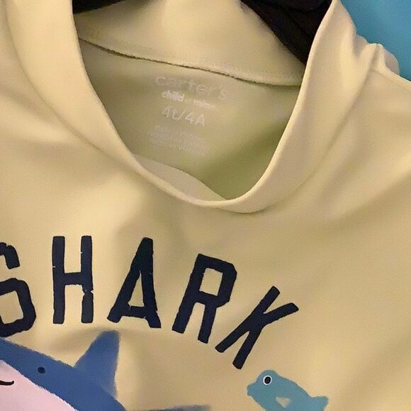 Boys Carters Swim Set / Swim Trunks Shark Themed Sz 4T - Picture 4 of 4